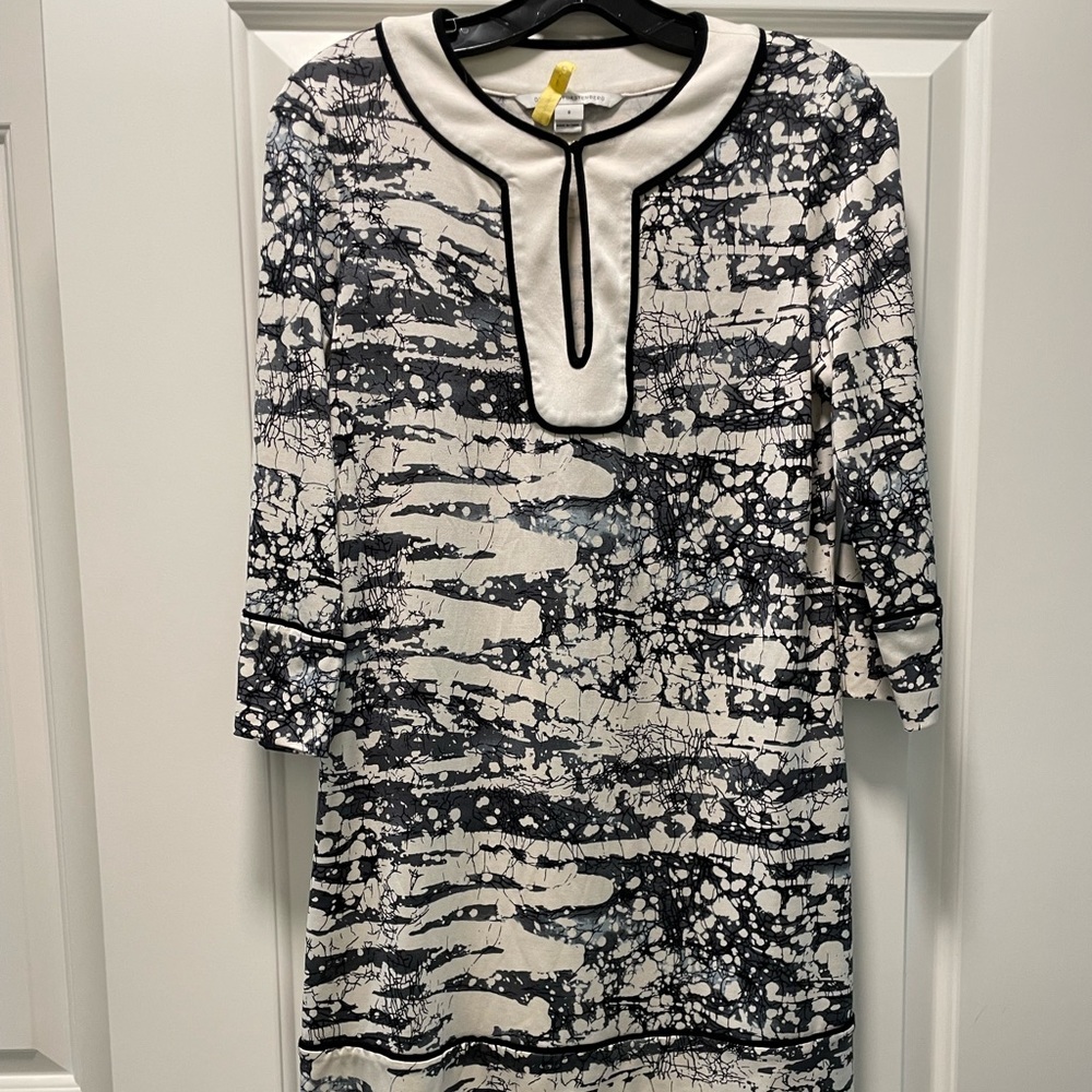 Diane von Furstenberg dress. Size 8.